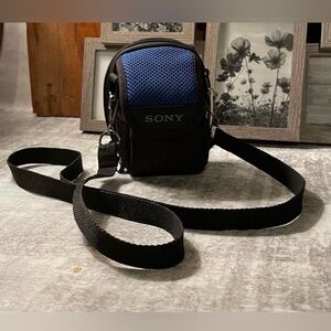 Sony Cybershot Digital Padded Camera Case in Great Condition. $8